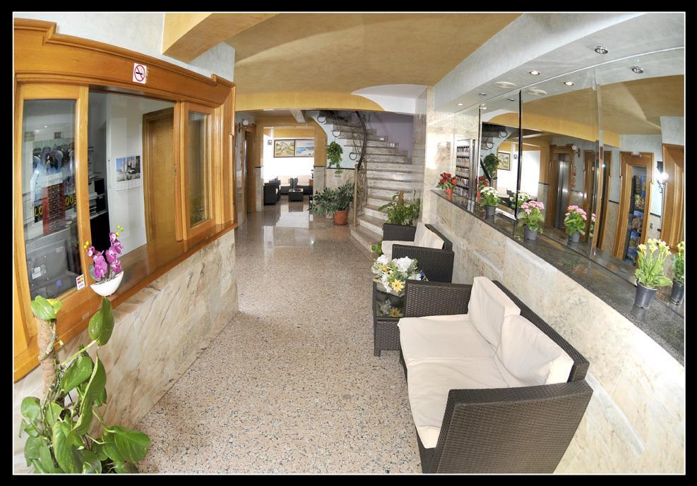 Hostal Carel El Médano Eksteriør billede